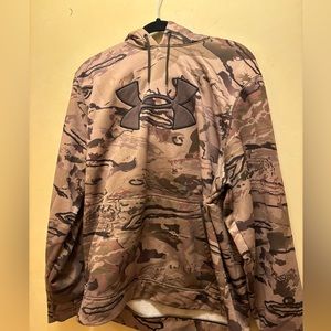 Under Armor camo sweater